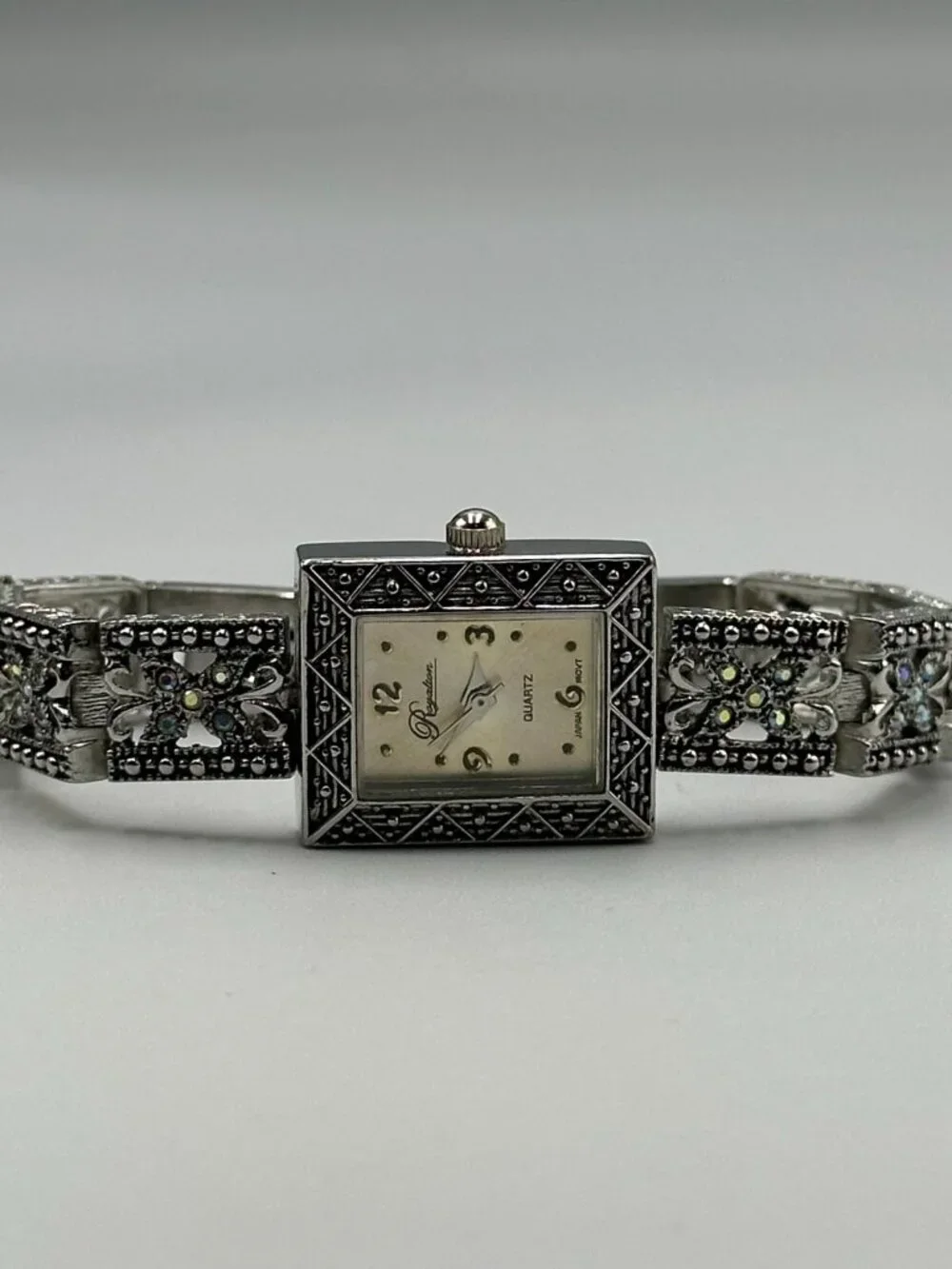 3/$30 Royalton Watch Women Silver Tone Rhinestone Accents Beige Dial 5.75”